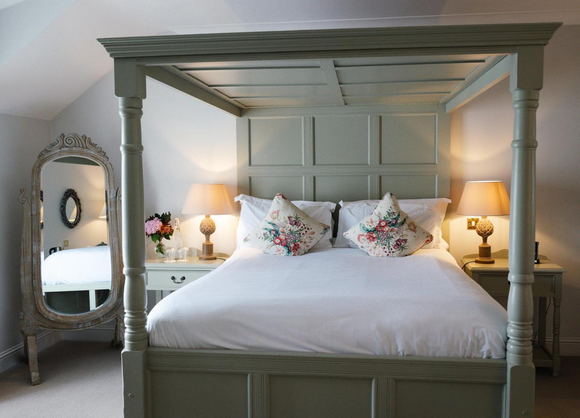 Conyngham Arms Hotel Slane Bagian luar foto