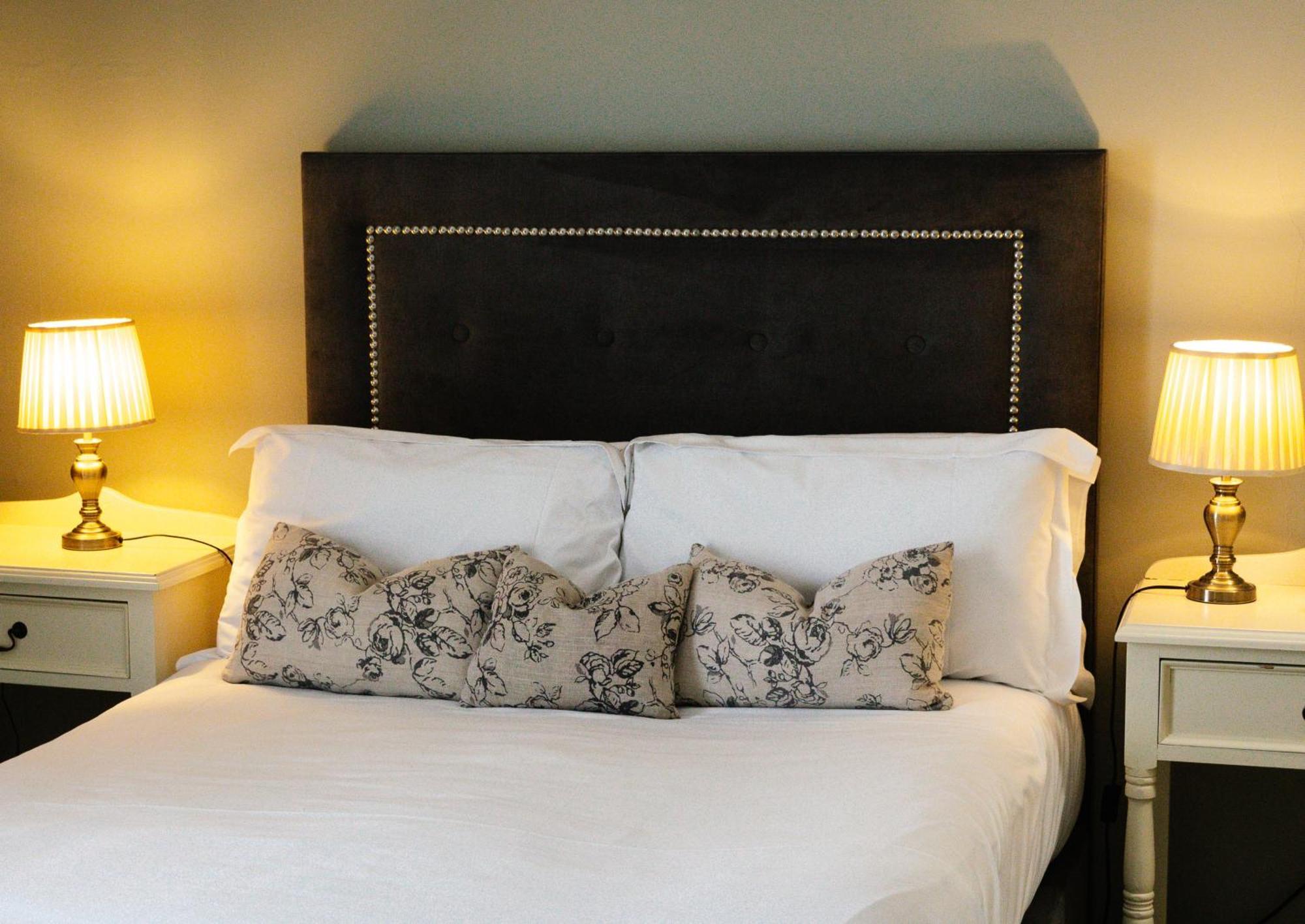 Conyngham Arms Hotel Slane Bagian luar foto