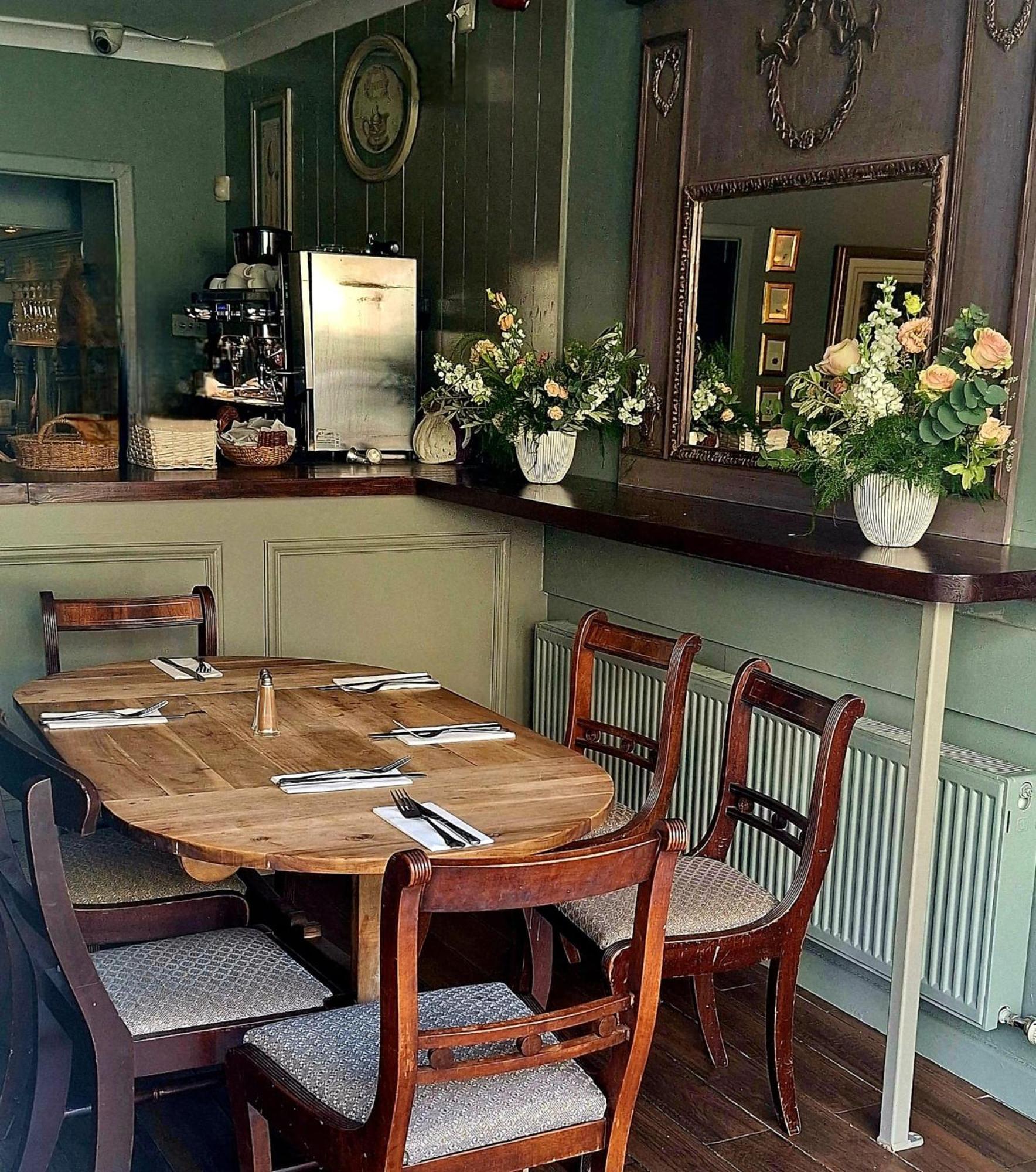 Conyngham Arms Hotel Slane Bagian luar foto