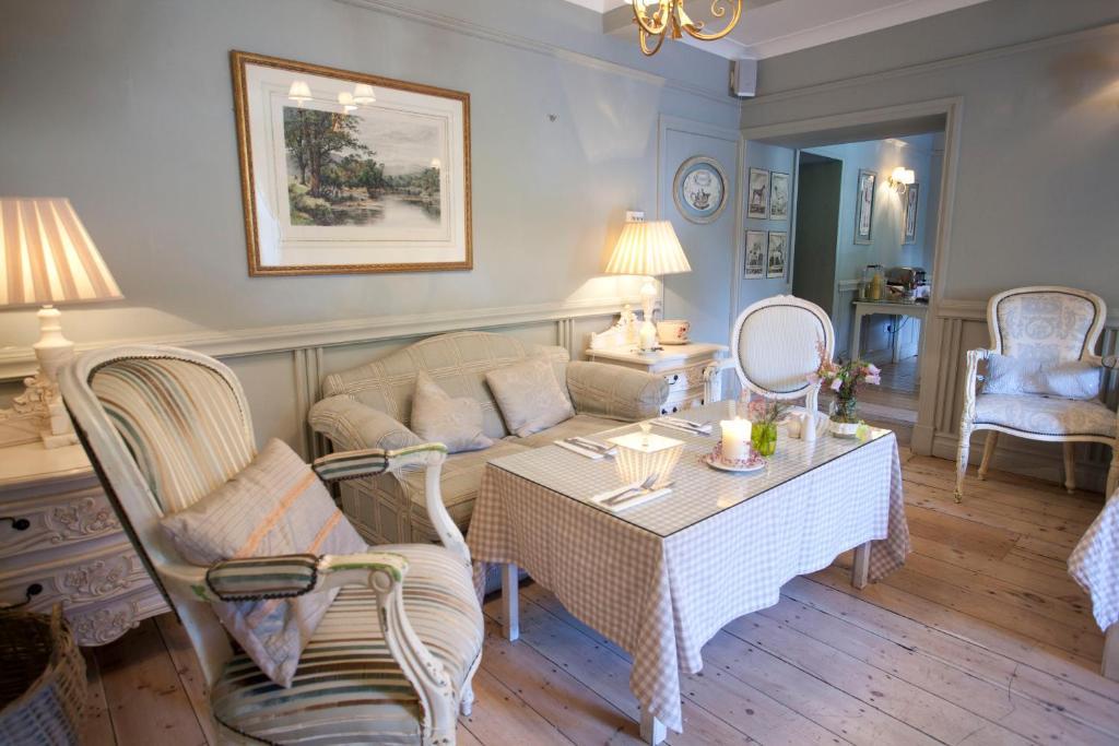 Conyngham Arms Hotel Slane Bagian luar foto