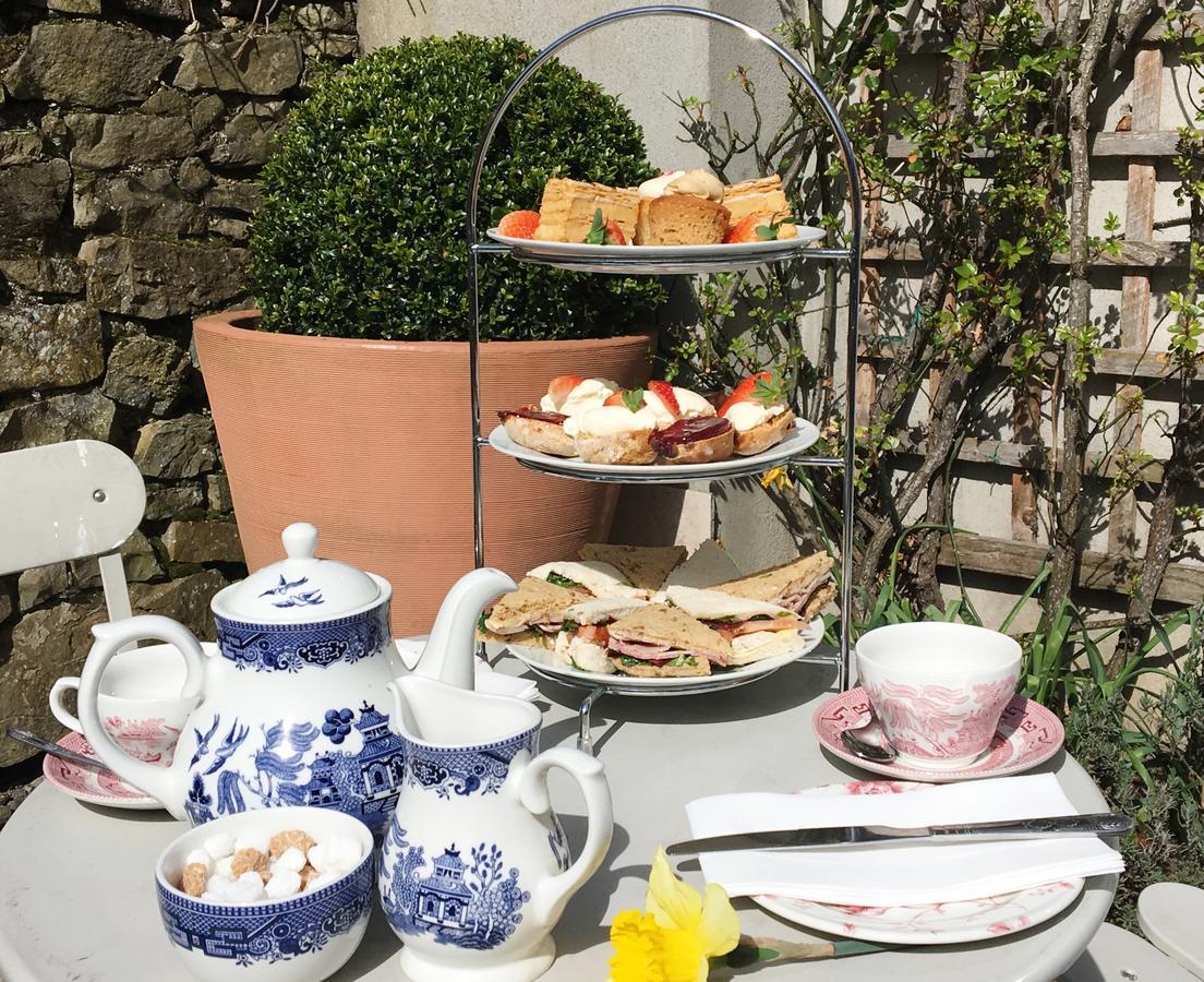 Conyngham Arms Hotel Slane Bagian luar foto