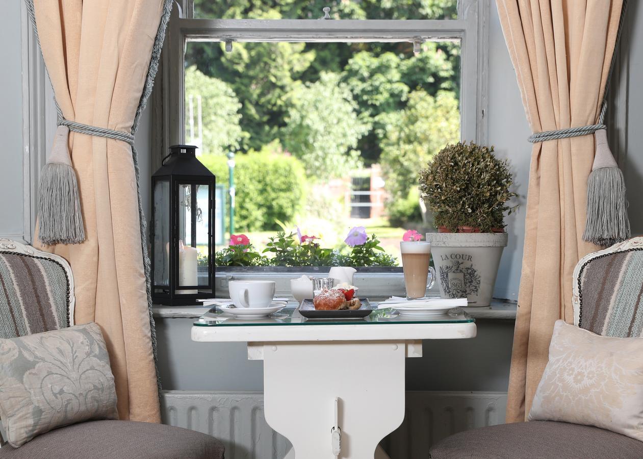 Conyngham Arms Hotel Slane Bagian luar foto