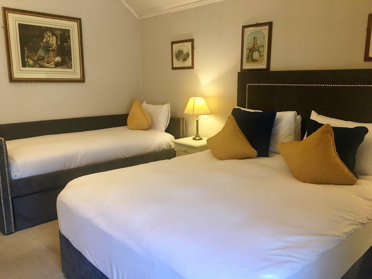 Conyngham Arms Hotel Slane Bagian luar foto